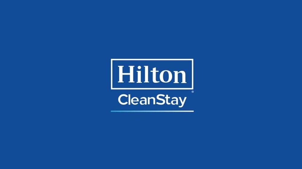 Hampton Inn & Suites Cleveland-Airport/מידלברג הייטס מראה חיצוני תמונה