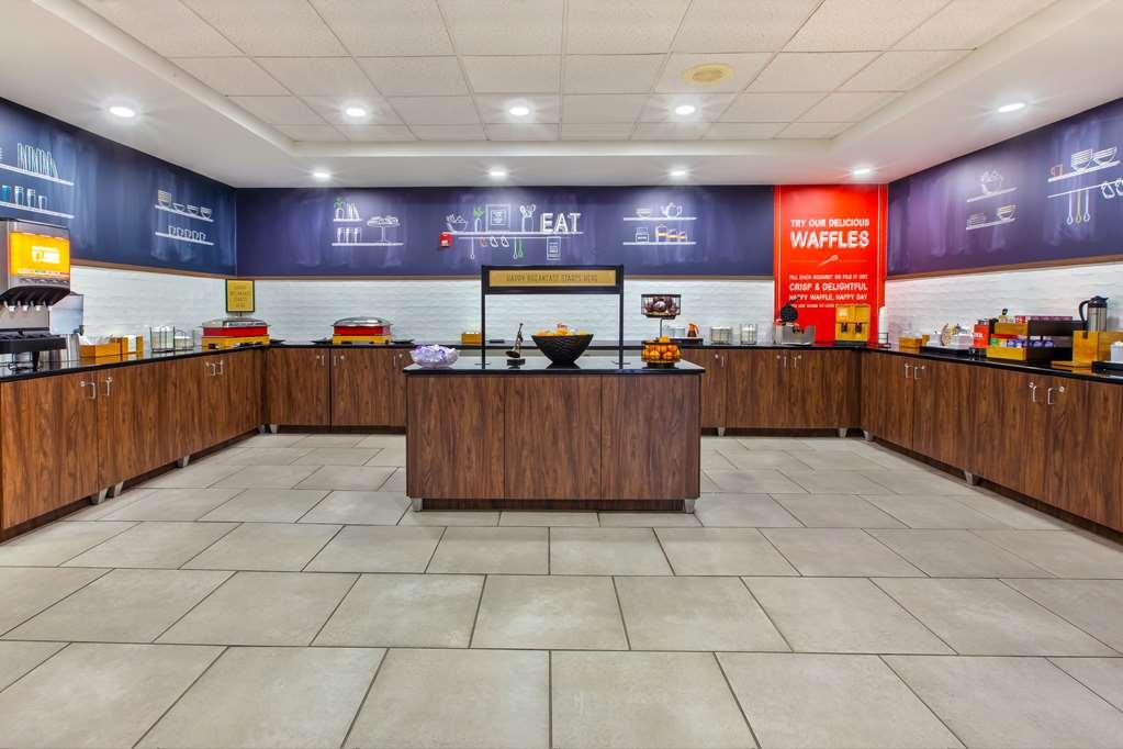 Hampton Inn & Suites Cleveland-Airport/מידלברג הייטס מסעדה תמונה